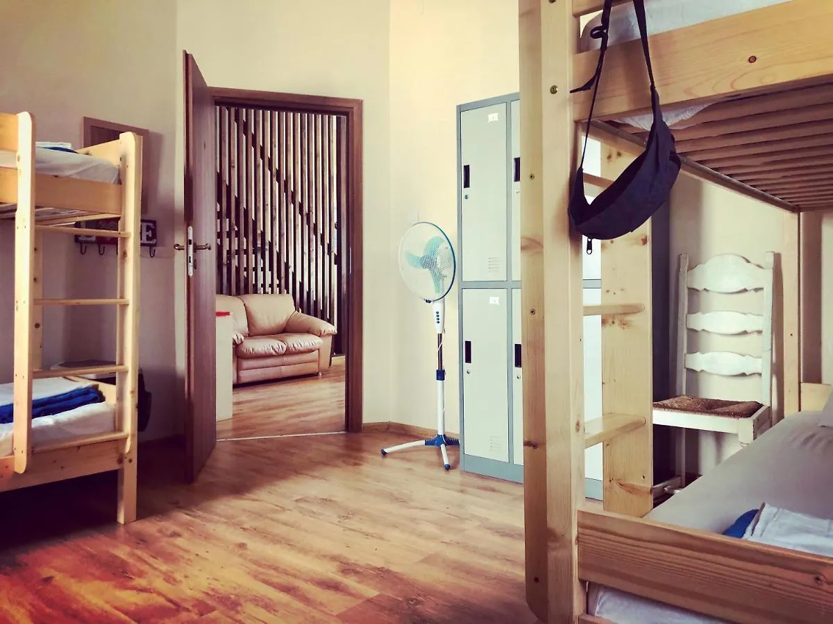 Nomado Hostel Varna 0*,