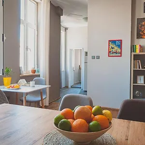 Temple House Хостел Пловдив